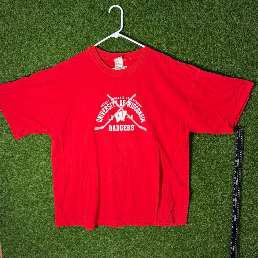 University of Wisconsin Badgers Red Hockey Athletic Department T Shirt Men's XXL